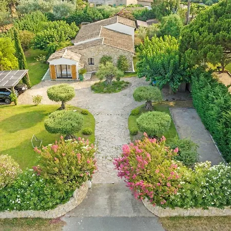 Villa - 250 M - 5 Bedrooms - Pool - St Tropez Gulf Villa Grimaud