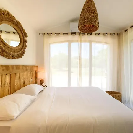 Villa - 250 M - 5 Bedrooms - Pool - St Tropez Gulf * Grimaud